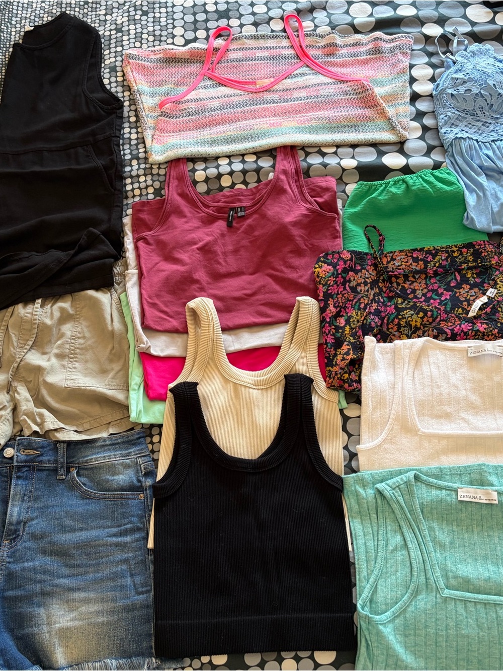 Summer Lot - Assorted Women’s 15 Pieces